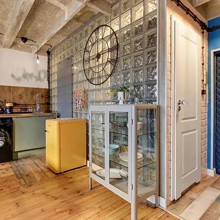 Cats & Crafts Loft By Downtown Apartment *