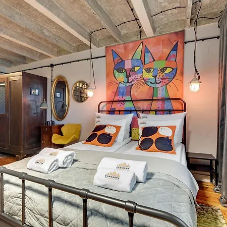 Apartment Cats & Crafts Loft By Downtown *